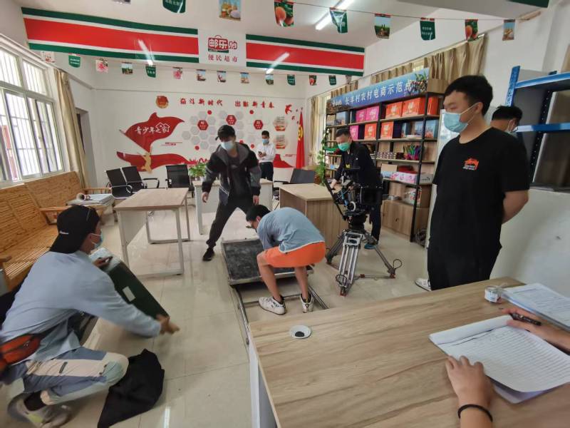 阿拉善左旗广告片拍摄公司：极简主义践行者，少即是多的视觉哲学